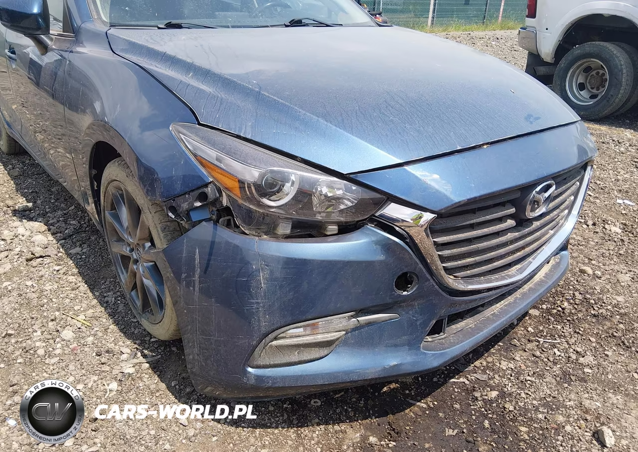 2018 Mazda Mazda3 Touring VIN:3MZBN1L31JM267987 - 6