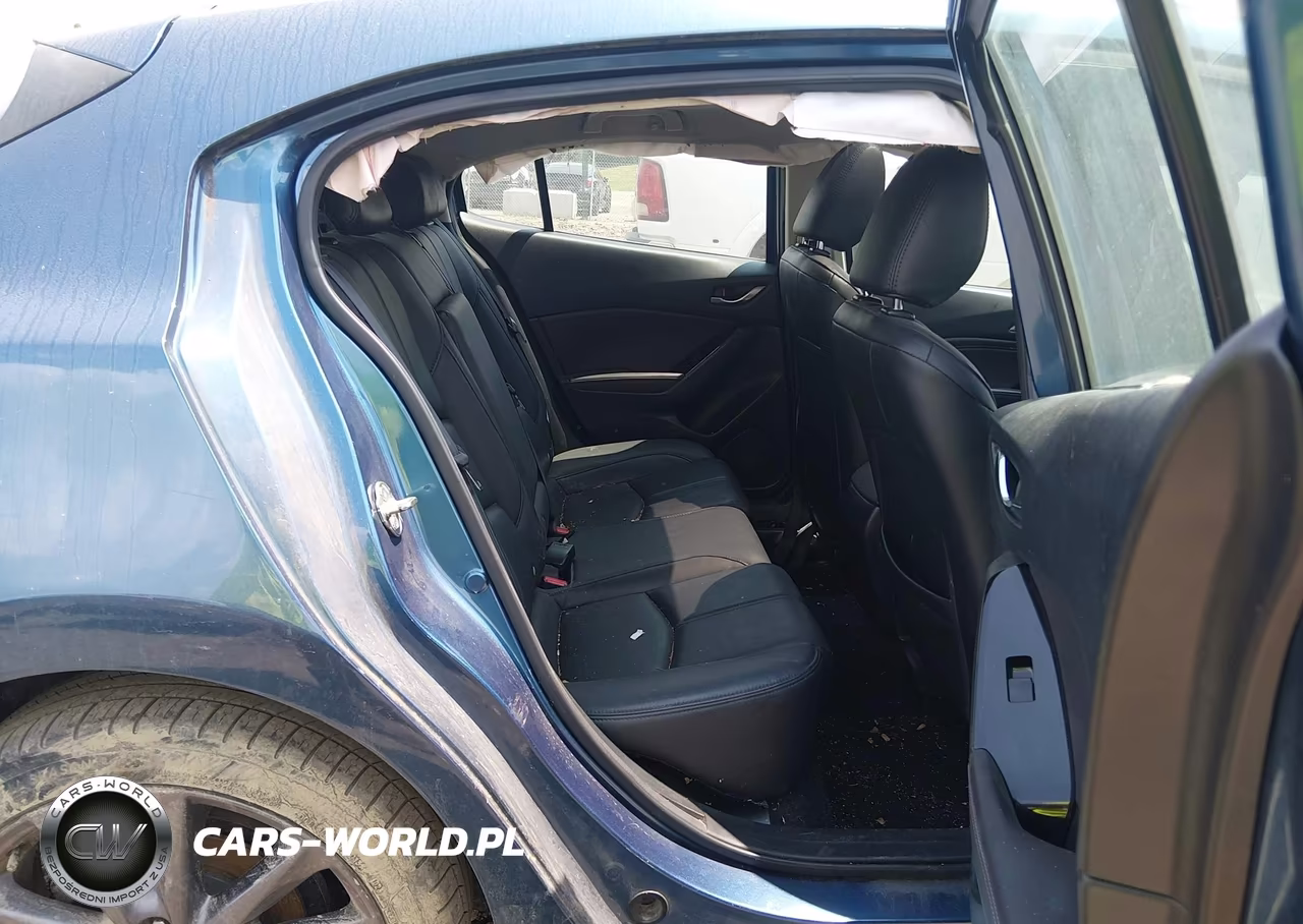 2018 Mazda Mazda3 Touring VIN:3MZBN1L31JM267987 - 8