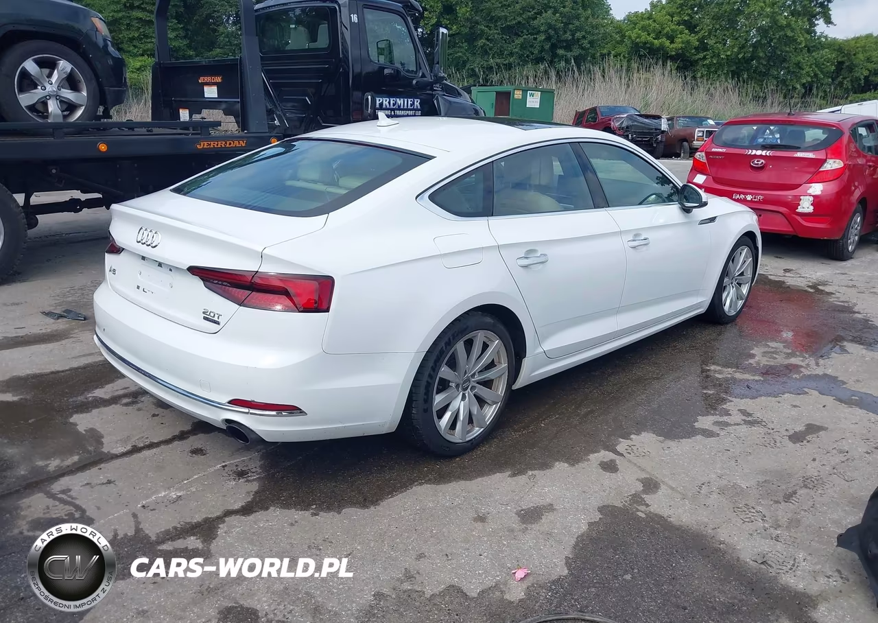 2018 Audi A5 2.0T Premium VIN:WAUANCF5XJA103641 - 4