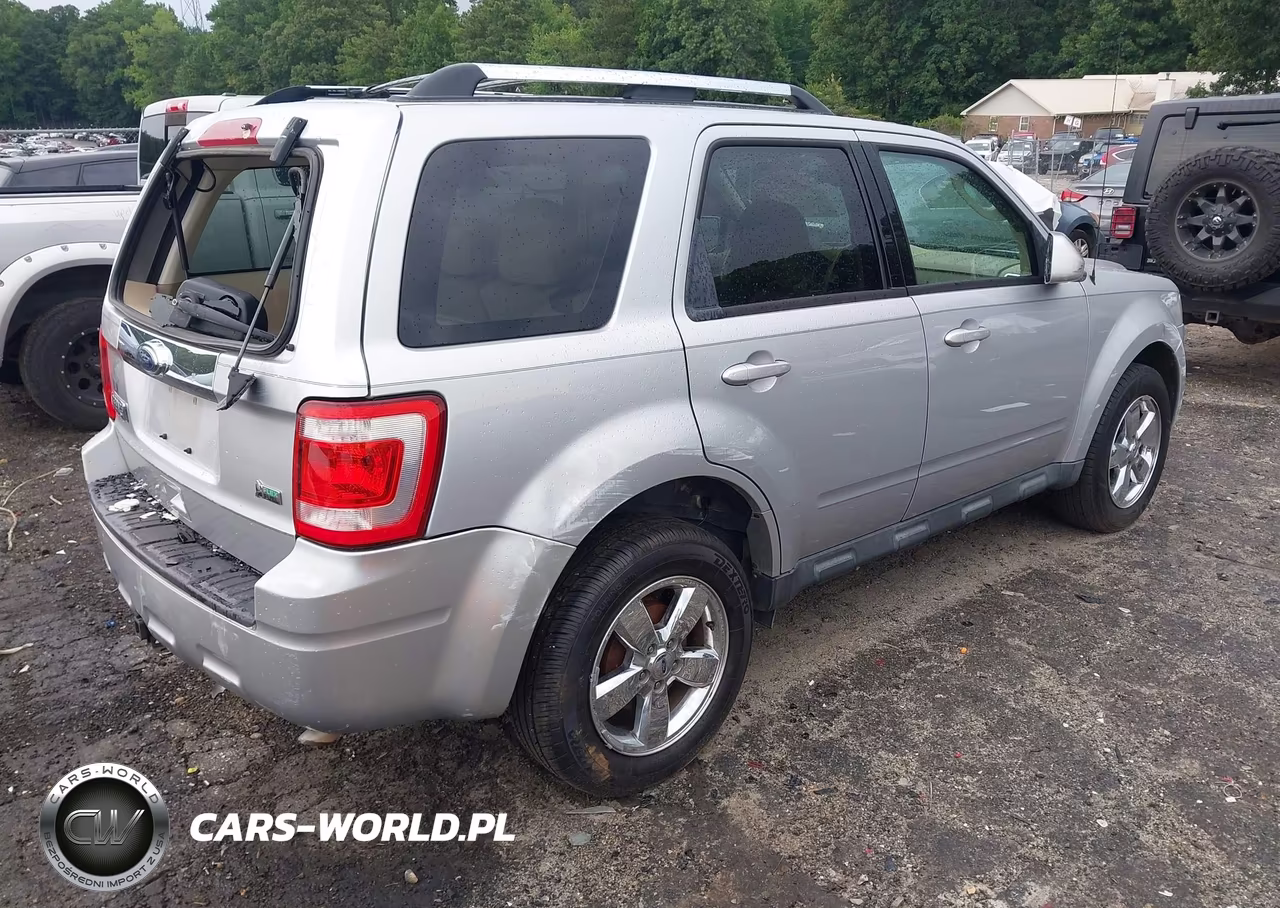 2010 Ford Escape Limited VIN:1FMCU0EG8AKD37282 - 4