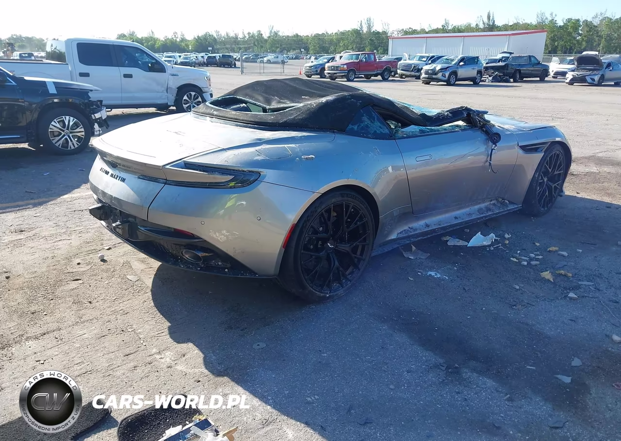 2025 Aston Martin Db12 Volante VIN:SCFRMFGW6SGM15750 - 4