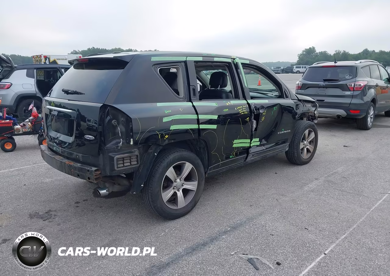 2017 Jeep Compass High Altitude VIN:1C4NJDEB0HD126934 - 4