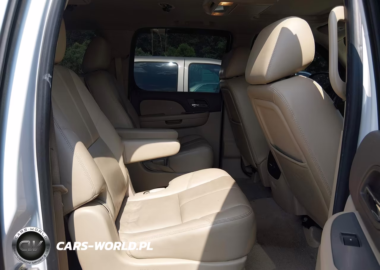 2014 Chevrolet Suburban Lt VIN:1GNSKJE76ER153779 - 8