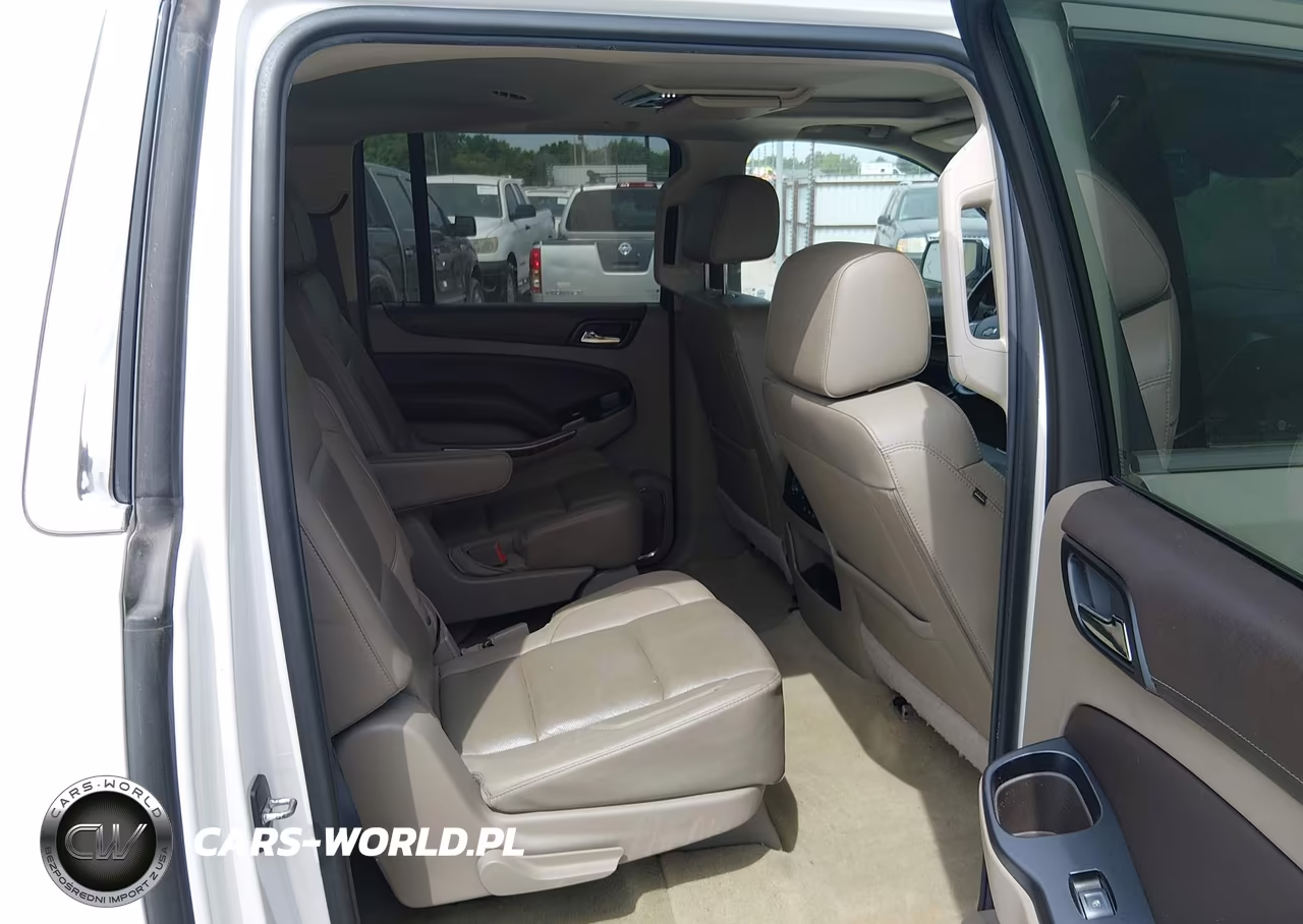 2017 Chevrolet Suburban Premier VIN:1GNSKJKC4HR252428 - 8