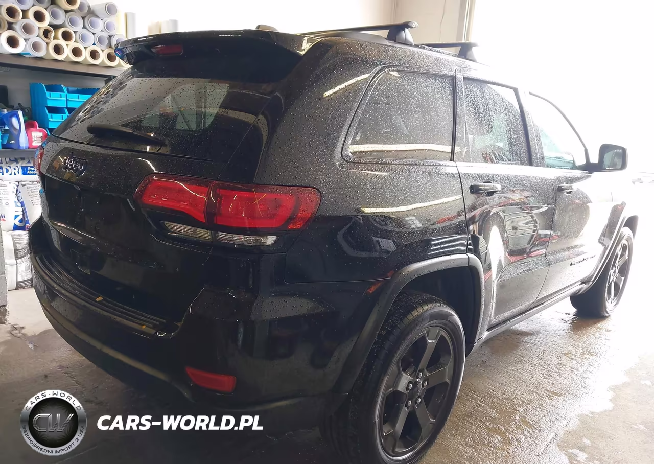 2019 Jeep Grand Cherokee Upland 4X4 VIN:1C4RJFAG8KC565326 - 4