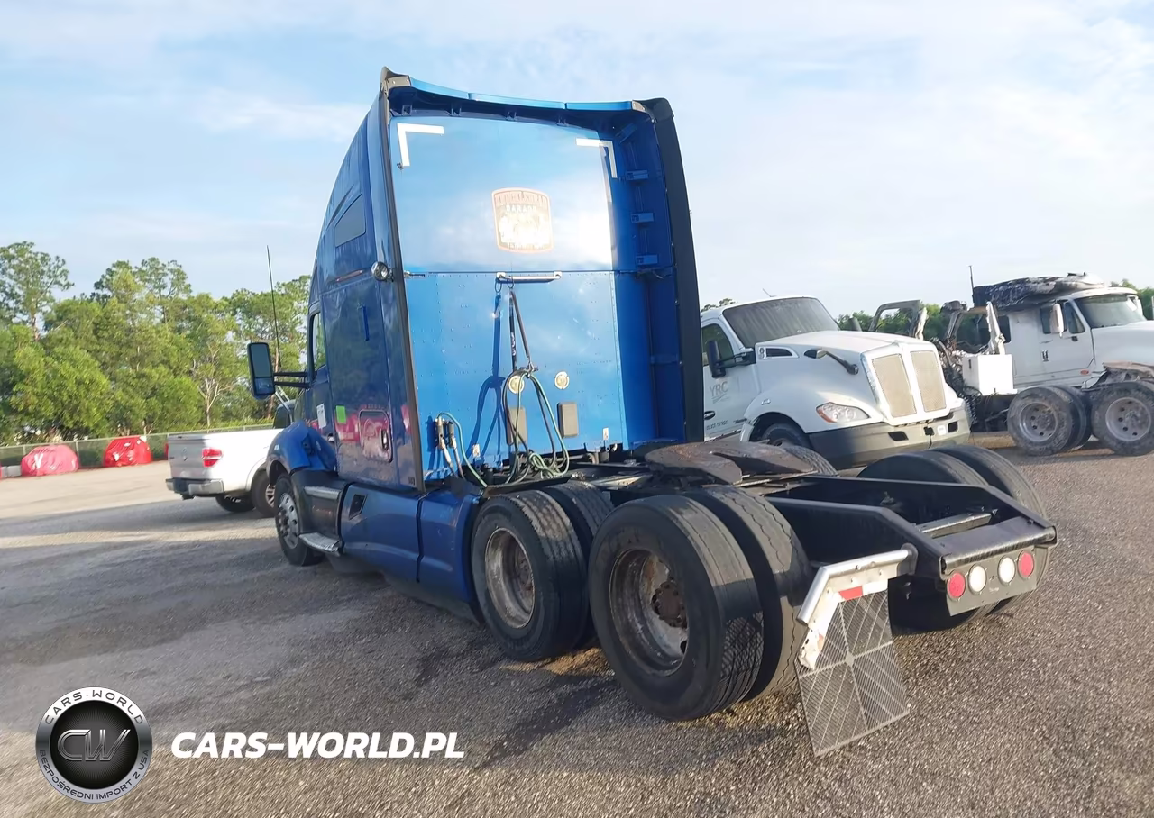 2015 Kenworth Construction T680 VIN:1XKYDP9X7FJ974811 - 3