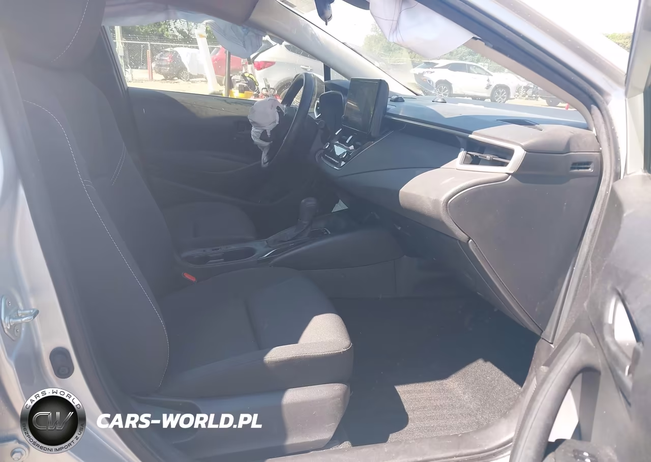 2025 Toyota Corolla Hybrid Le VIN:JTDBCMFE8S3095340 - 5