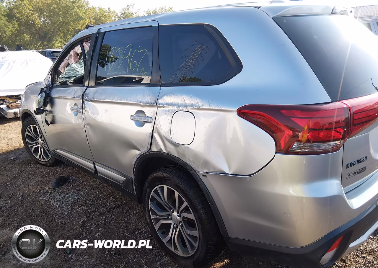 2018 Mitsubishi Outlander Es VIN:JA4AD2A36JZ002789 - 12