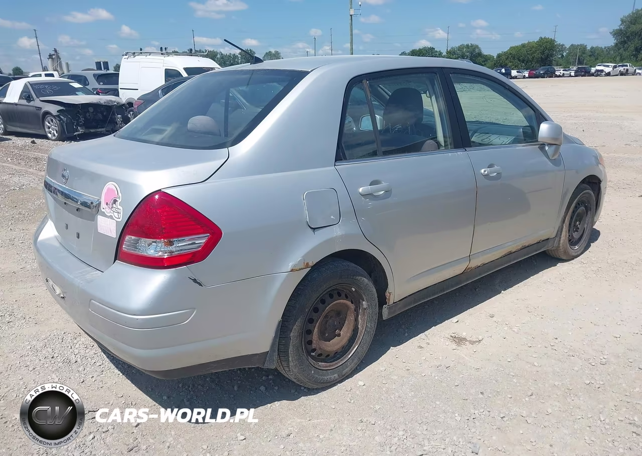 2008 Nissan Versa 1.8S VIN:3N1BC11E98L389044 - 4