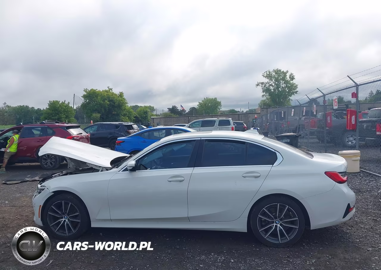 2019 BMW 330I xDrive VIN:WBA5R7C56KAJ80350 - 14