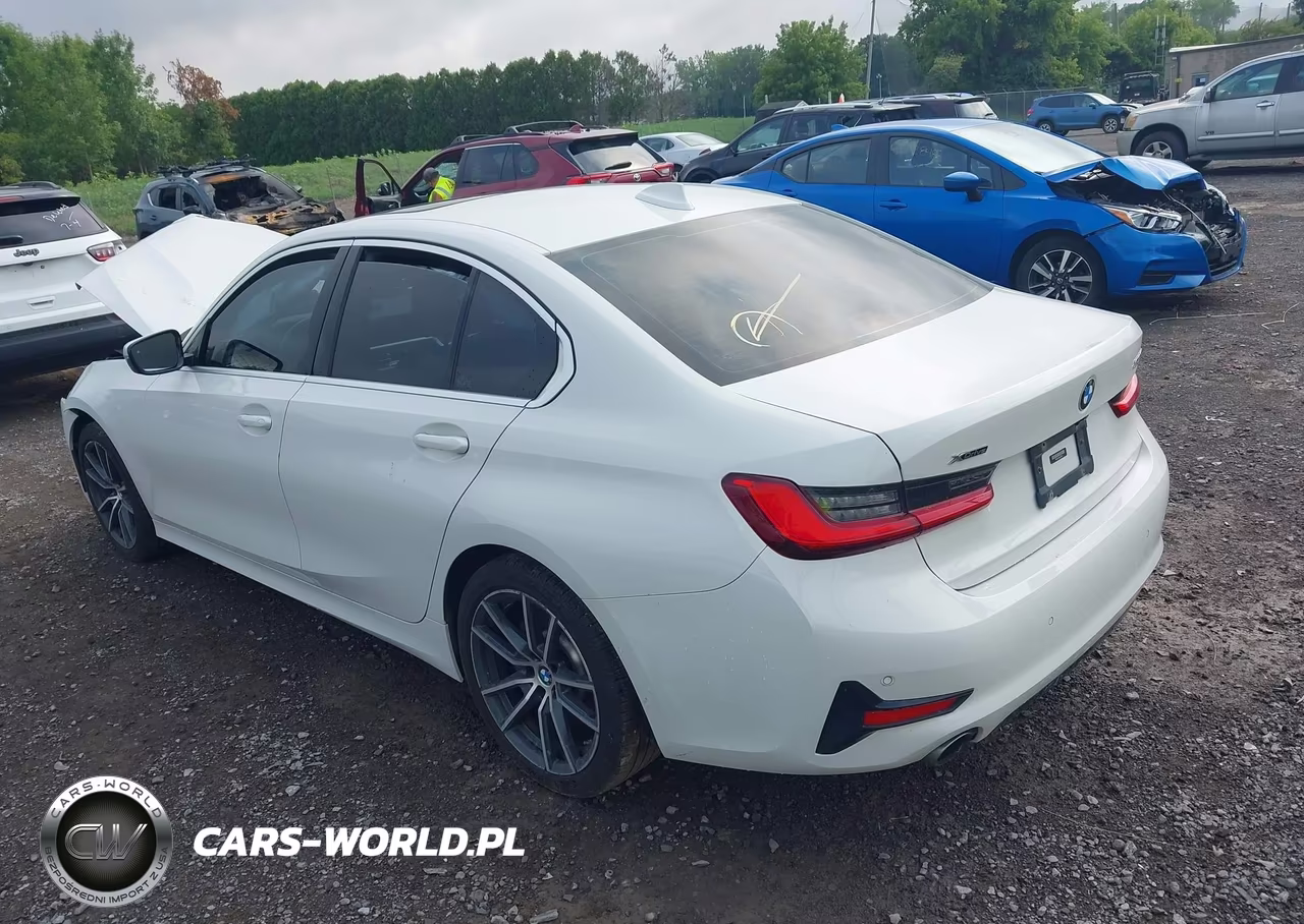 2019 BMW 330I xDrive VIN:WBA5R7C56KAJ80350 - 3