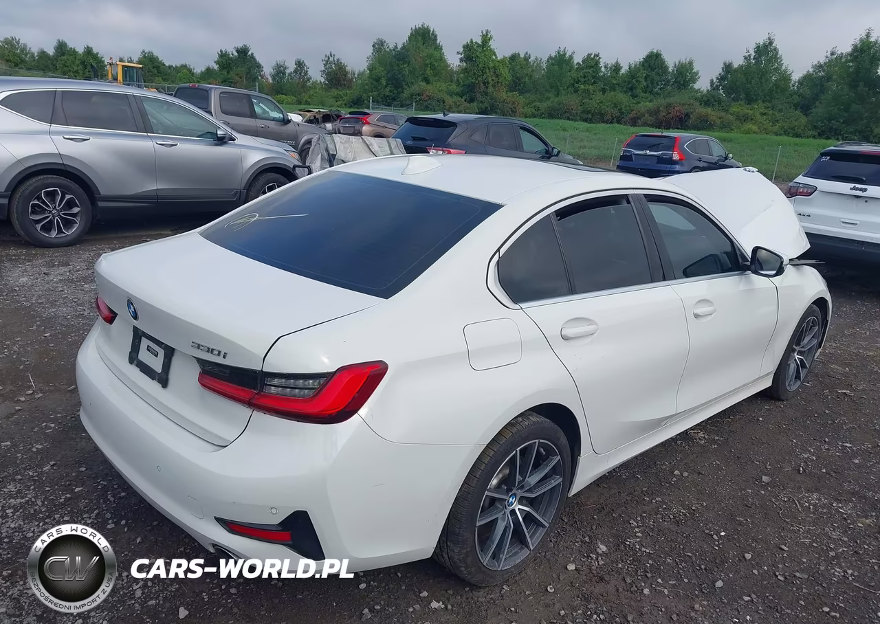 2019 BMW 330I xDrive VIN:WBA5R7C56KAJ80350 - 4