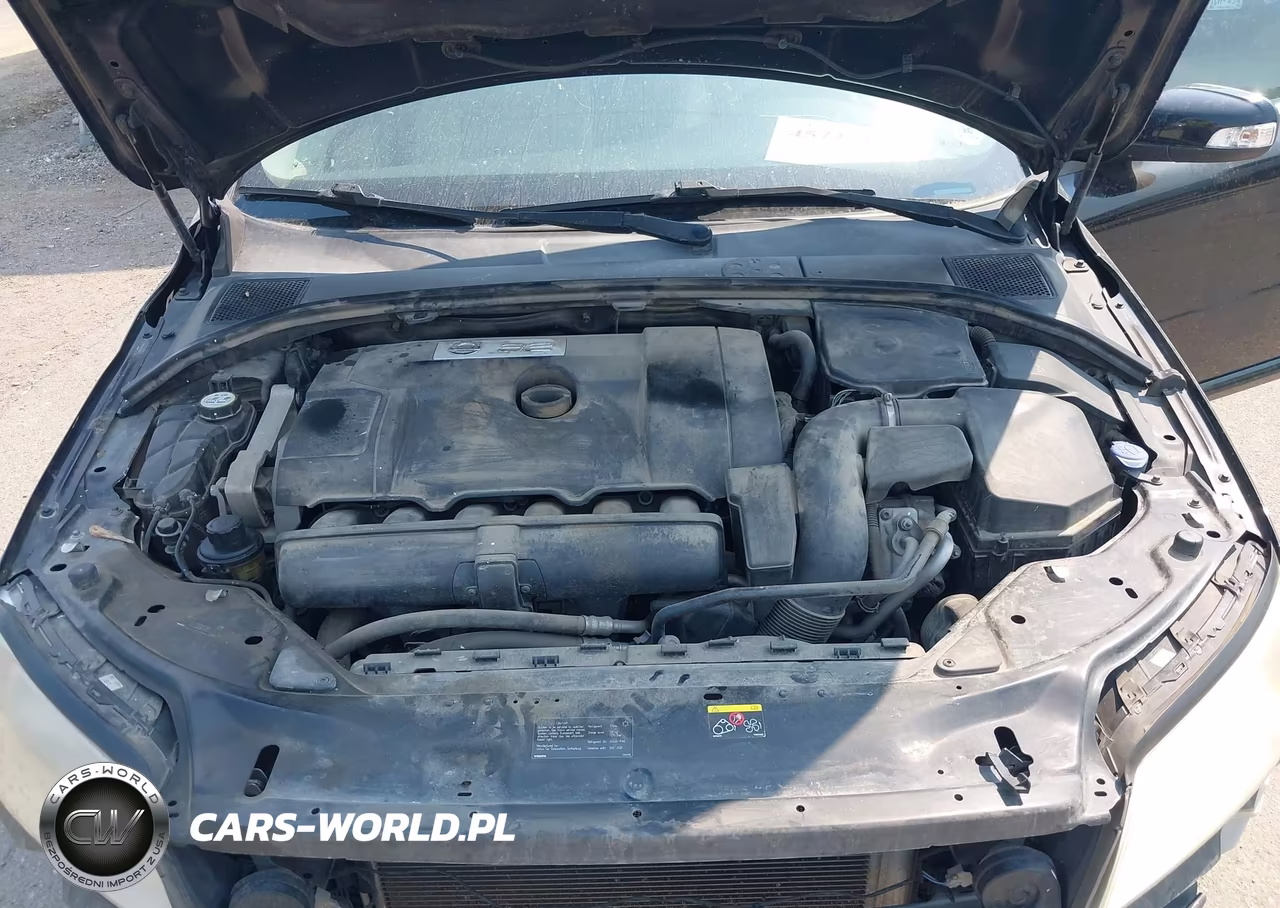 2010 Volvo V70 3.2-3.2 R-Design VIN:YV1982BW7A1124981 - 10