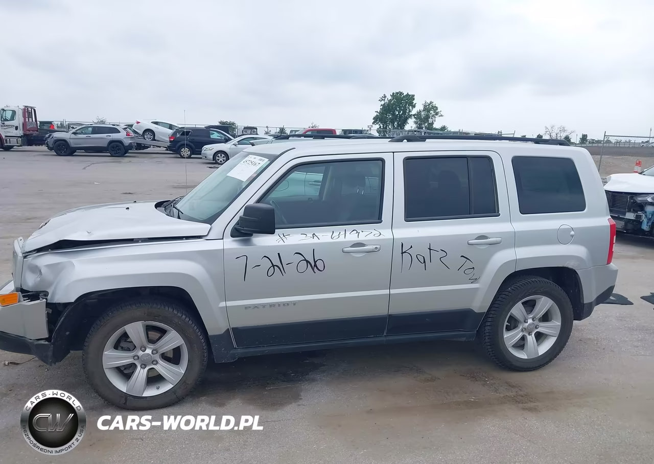 2013 Jeep Patriot Latitude VIN:1C4NJPFA4DD260542 - 14