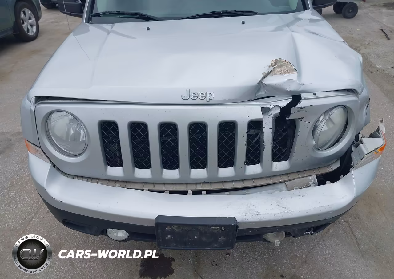 2013 Jeep Patriot Latitude VIN:1C4NJPFA4DD260542 - 6