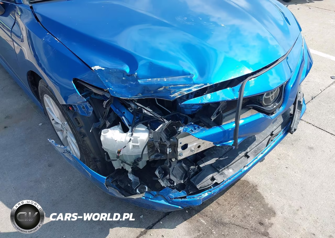 2020 Toyota Camry Le VIN:4T1C11AK3LU317120 - 6