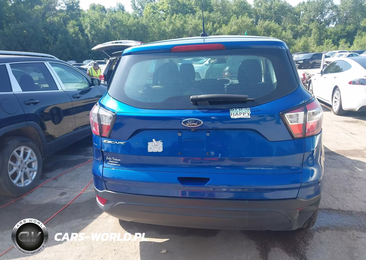 2018 Ford Escape S VIN:1FMCU0F76JUB73744 - 17