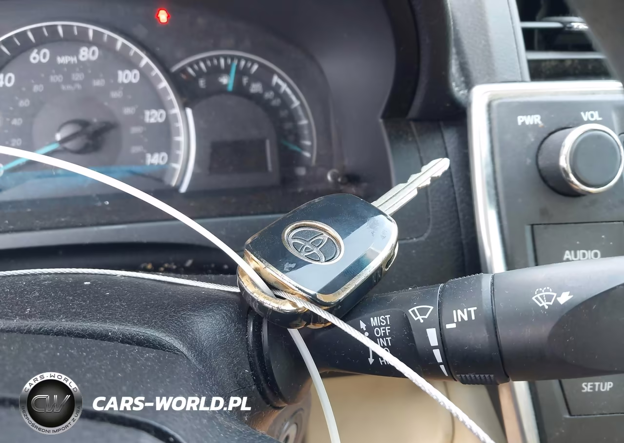 2015 Toyota Camry Le VIN:4T1BF1FK1FU067824 - 11