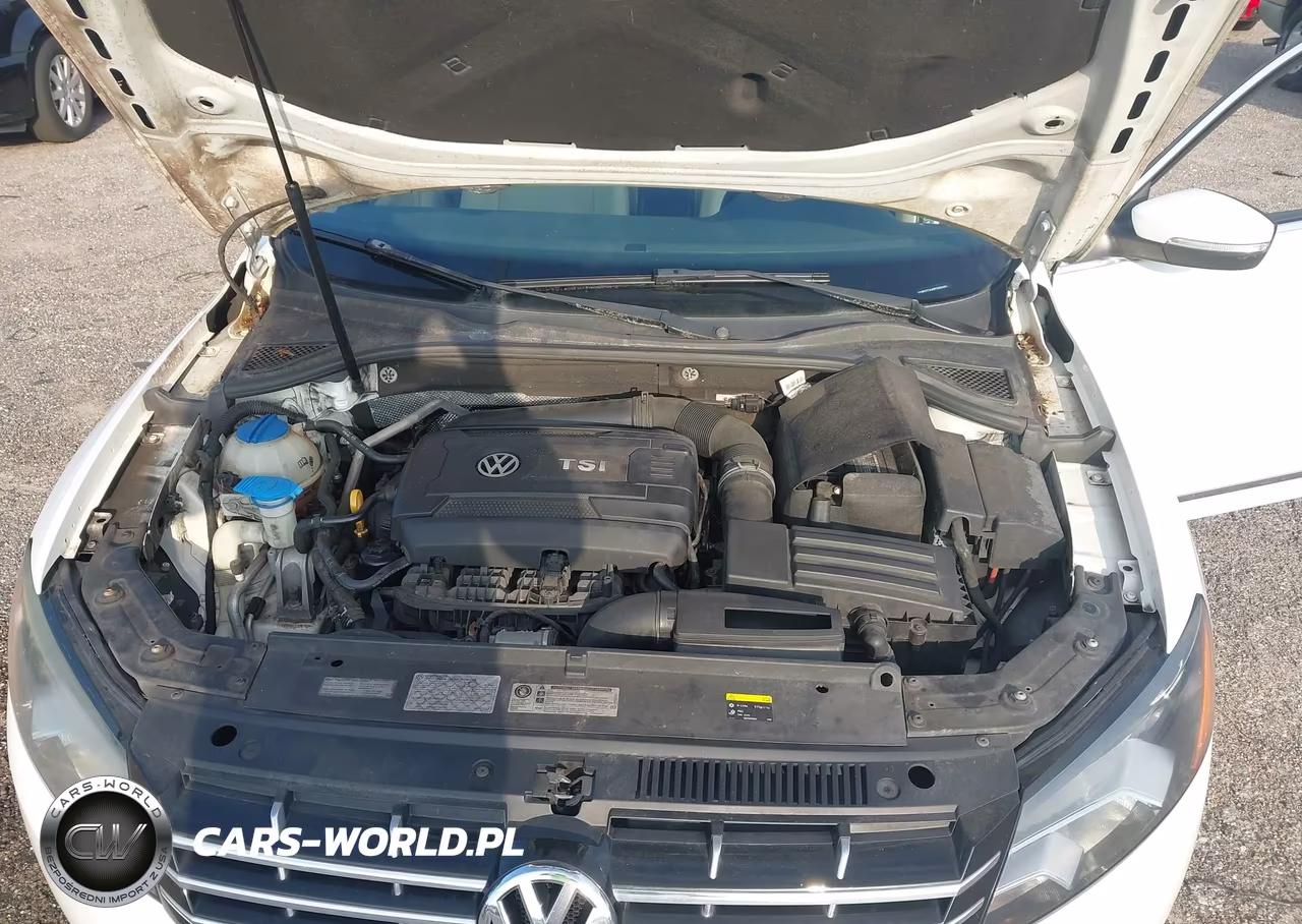 2015 Volkswagen Passat 1.8T Sel Premium VIN:1VWCT7A33FC053401 - 10