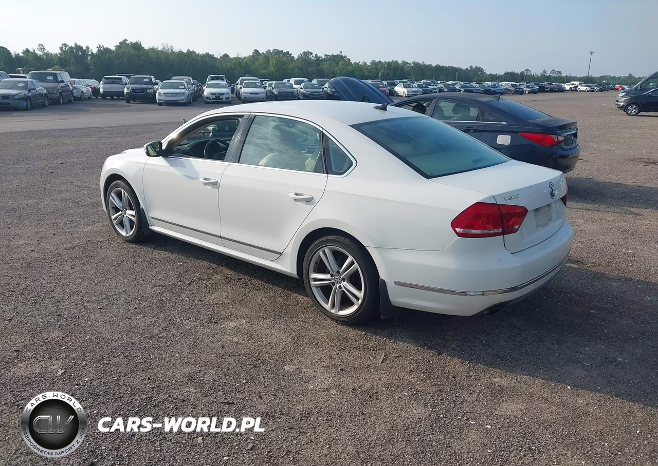 2015 Volkswagen Passat 1.8T Sel Premium VIN:1VWCT7A33FC053401 - 3