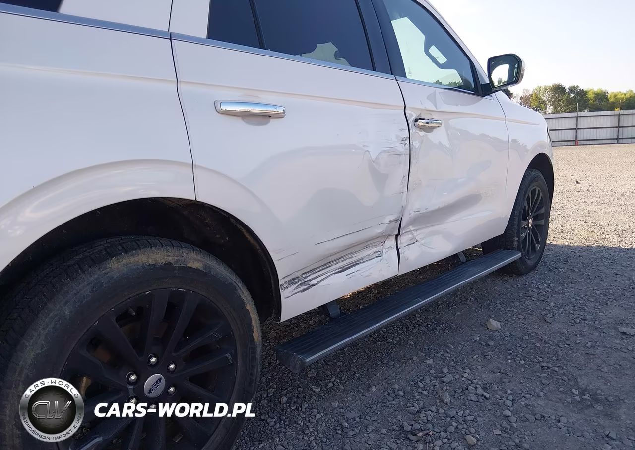2019 Ford Expedition Limited VIN:1FMJU2AT6KEA12832 - 17