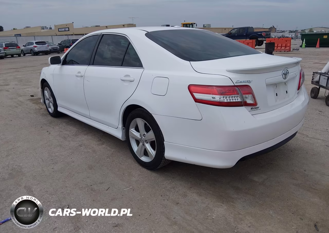 2010 Toyota Camry Se VIN:4T1BF3EK7AU551986 - 3