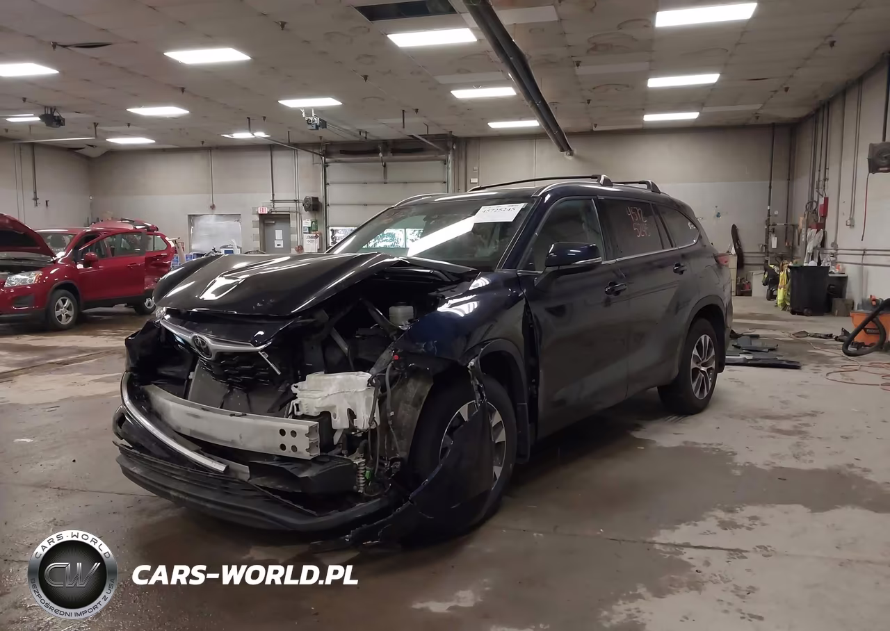 2021 Toyota Highlander Xle VIN:5TDGZRBH3MS155799 - 2