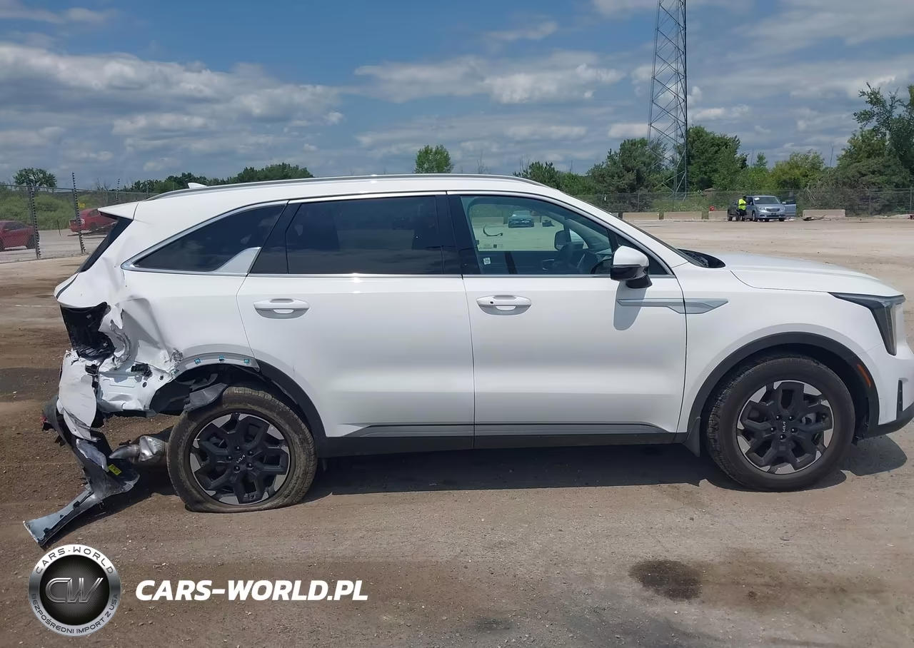 2026 Kia Sorento S VIN:5XYRL4JC8TG440643 - 13