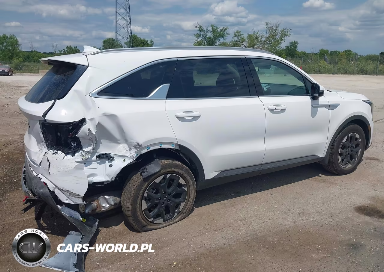 2026 Kia Sorento S VIN:5XYRL4JC8TG440643 - 4