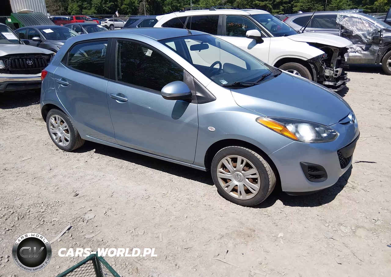 2013 Mazda Mazda2 Sport – zdjęcie 1 z 10