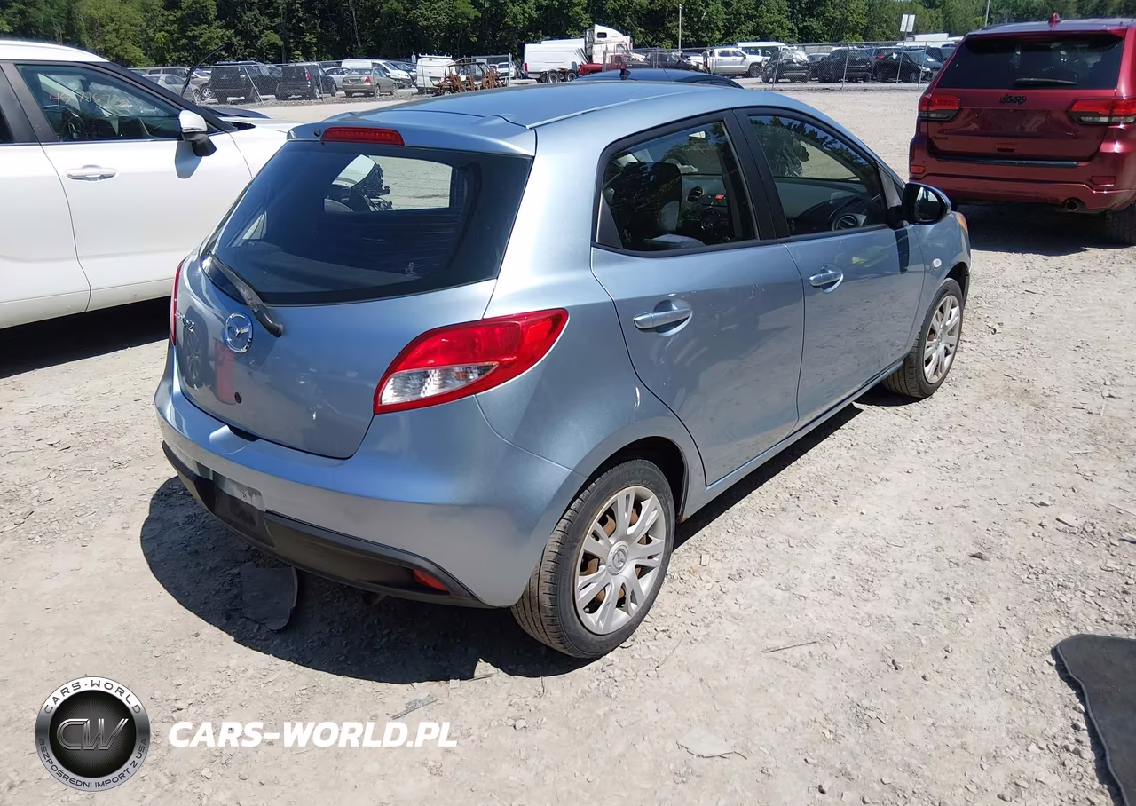 2013 Mazda Mazda2 Sport VIN:JM1DE1KZ1D0162875 - 4