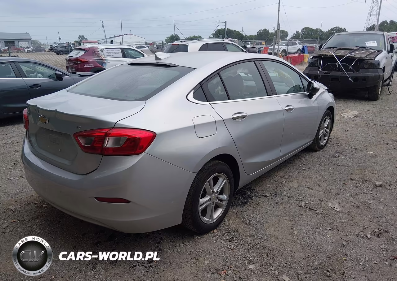 2017 Chevrolet Cruze Lt Auto VIN:1G1BE5SM3H7216928 - 4