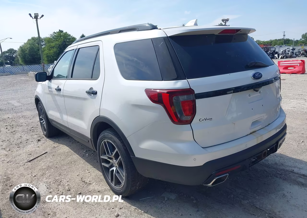 2016 Ford Explorer Sport VIN:1FM5K8GTXGGB30380 - 3