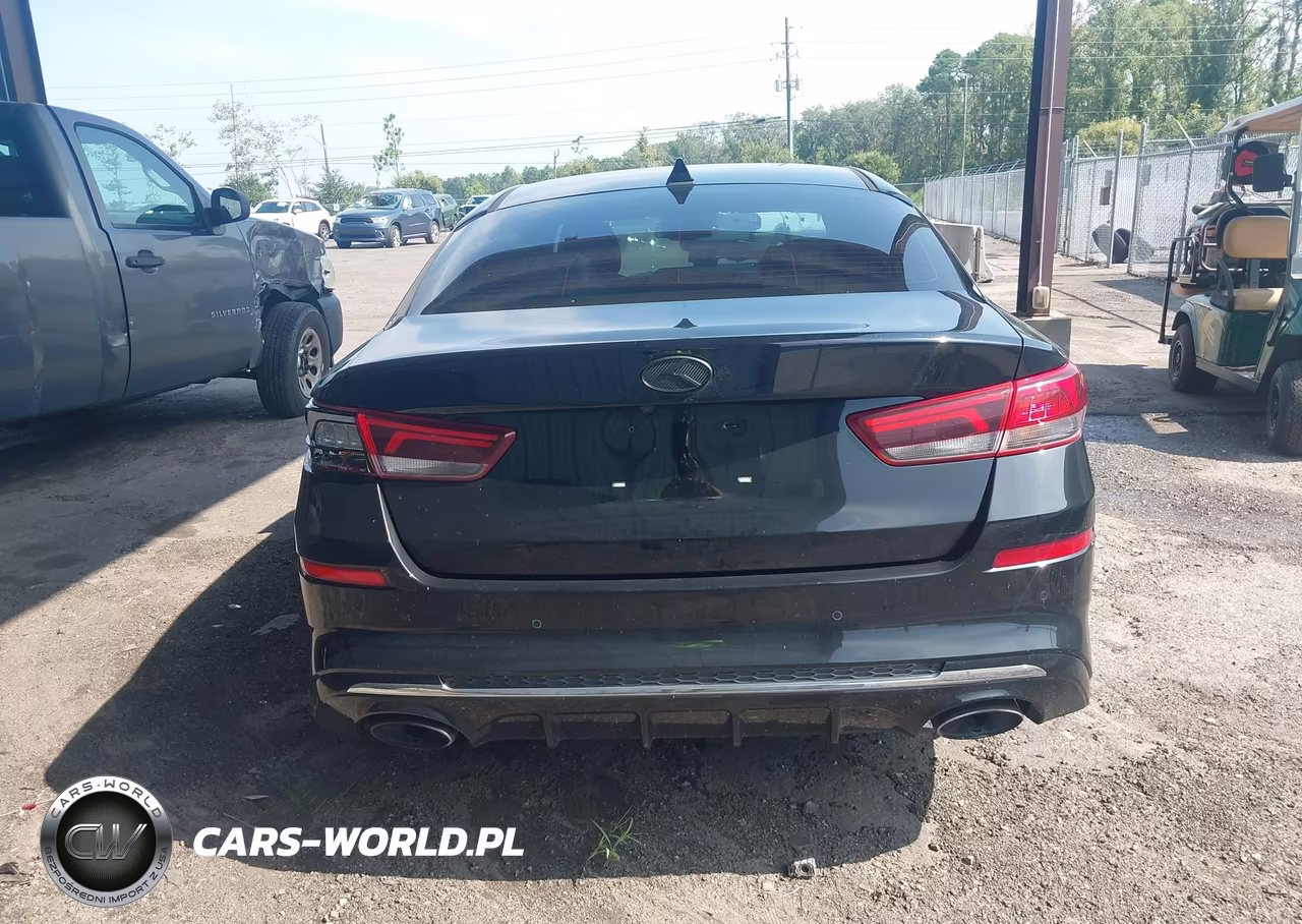 2019 Kia Optima Ex VIN:5XXGU4L10KG368128 - 16