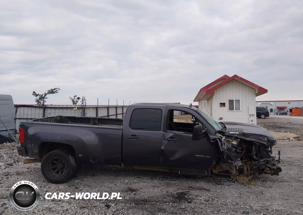 2011 Chevrolet Silverado 3500Hd Lt VIN:1GC4K0C8XBF124094 - 13