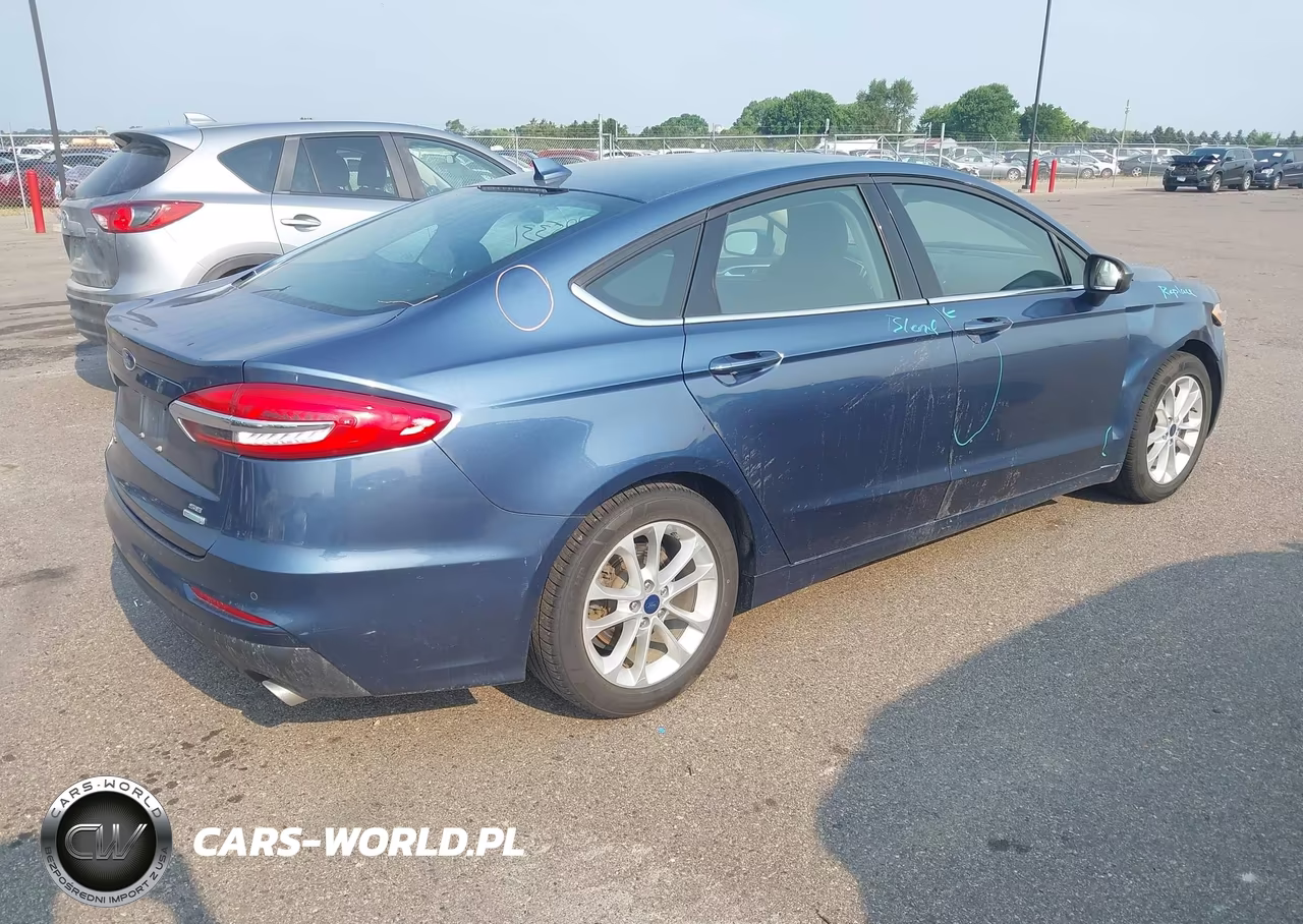 2019 Ford Fusion Se VIN:3FA6P0HD6KR275538 - 4