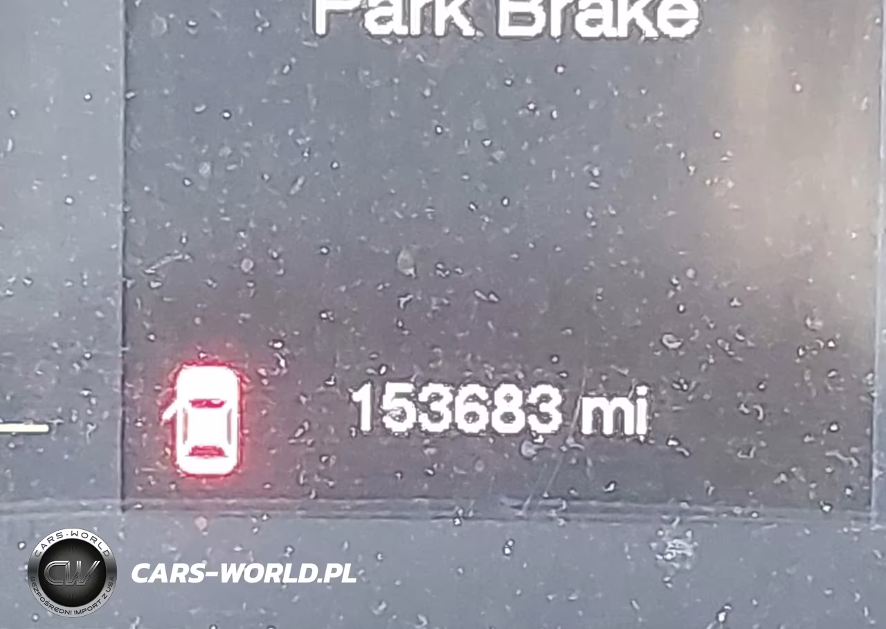 2015 Jeep Cherokee Latitude VIN:1C4PJLCB8FW573020 - 16