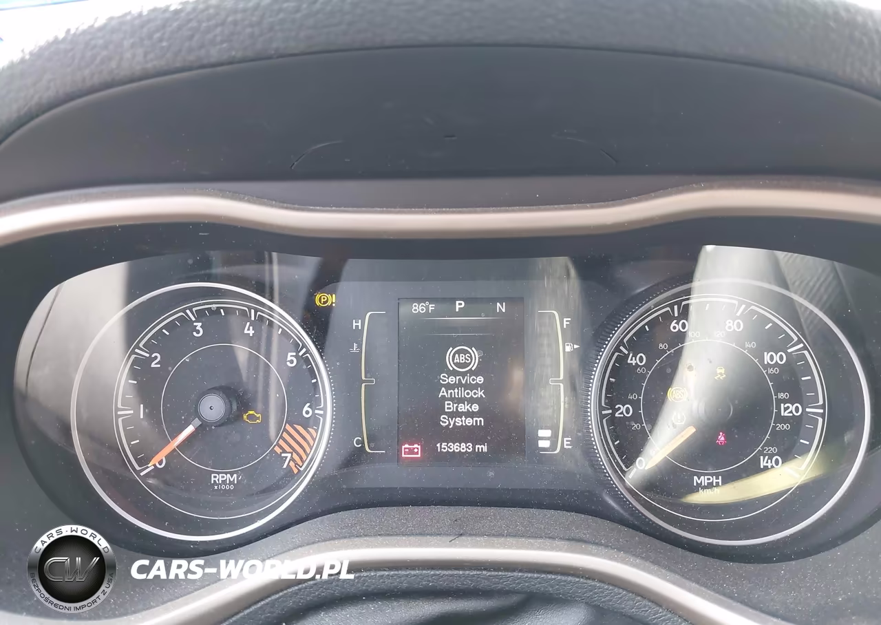 2015 Jeep Cherokee Latitude VIN:1C4PJLCB8FW573020 - 7