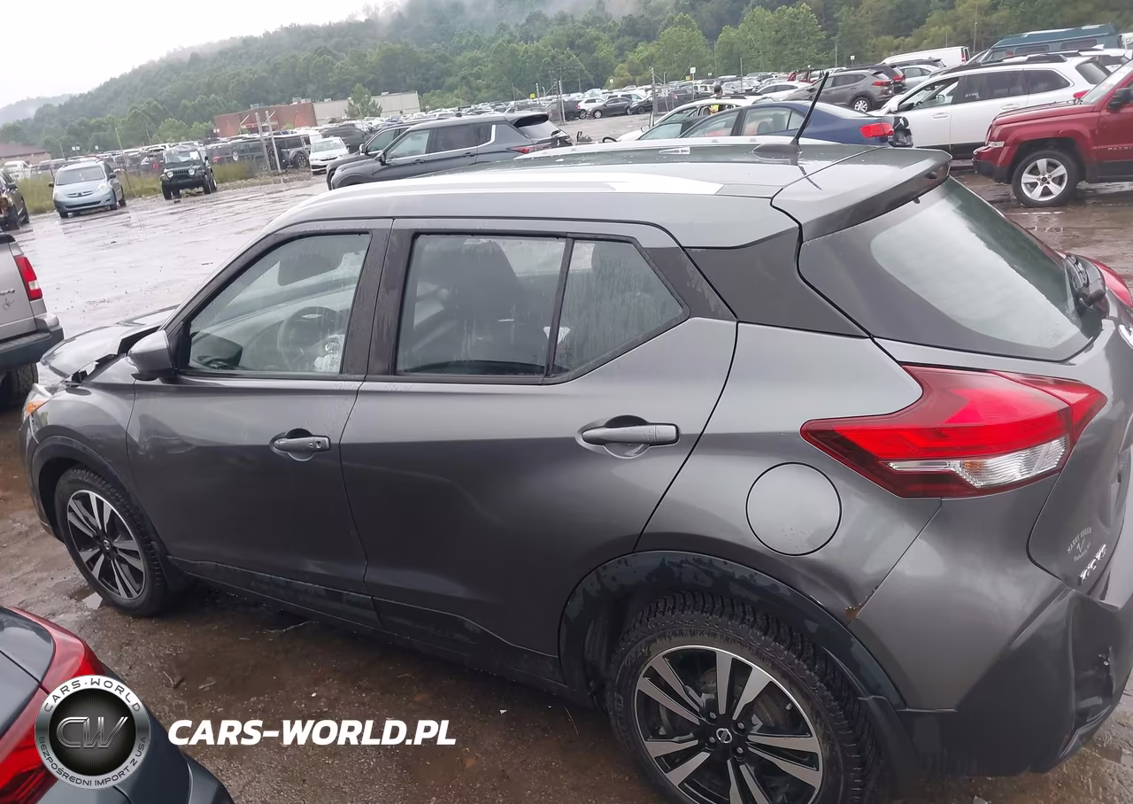 2018 Nissan Kicks Sv VIN:3N1CP5CU4JL503719 - 14