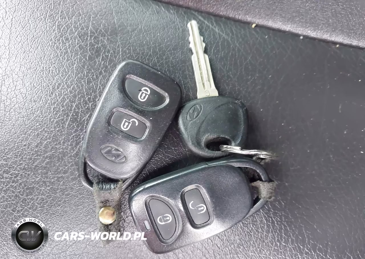 2011 Hyundai Santa Fe Limited V6 VIN:5XYZKDAG1BG087294 - 10