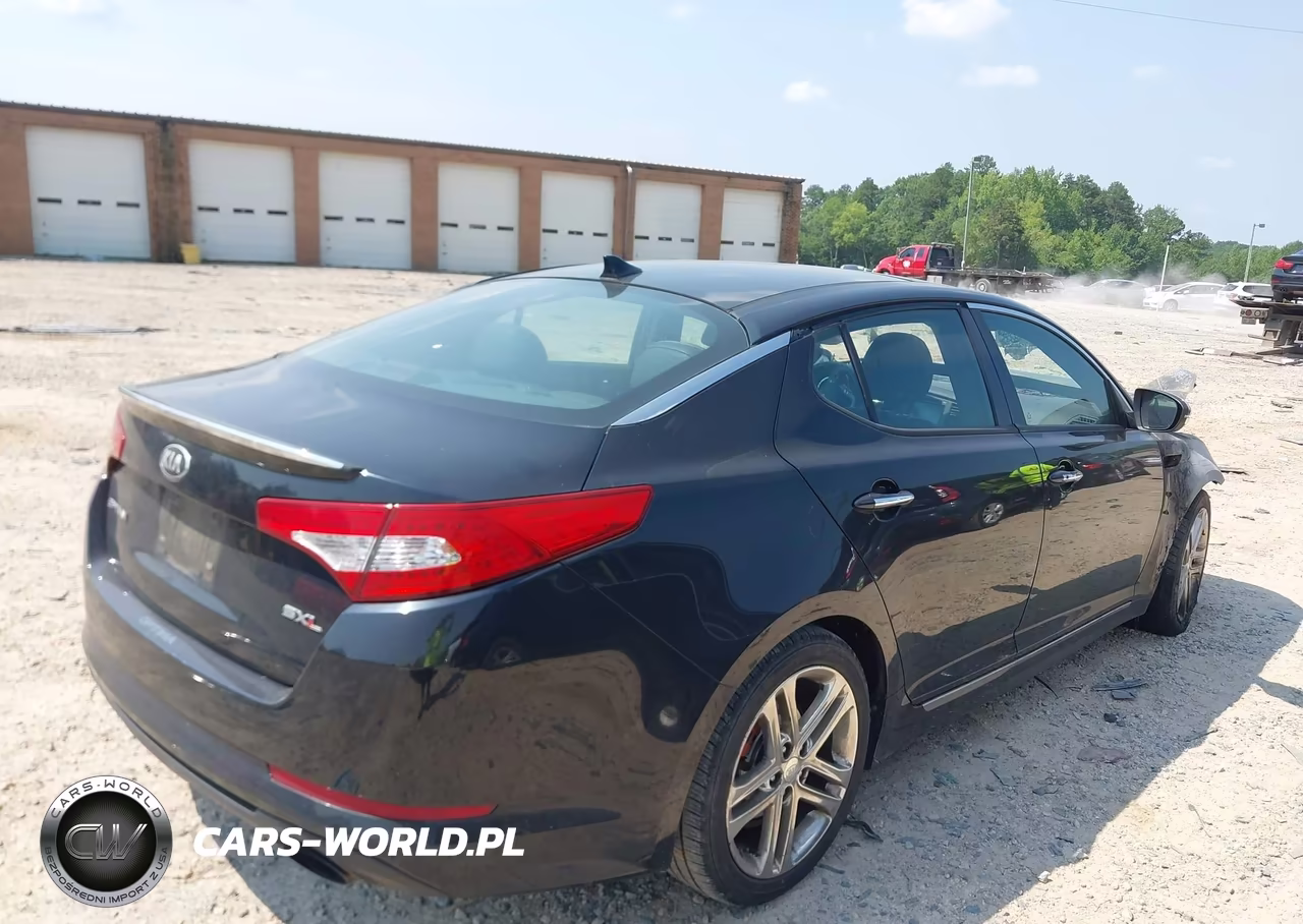 2013 Kia Optima Sx VIN:5XXGR4A69DG232843 - 4
