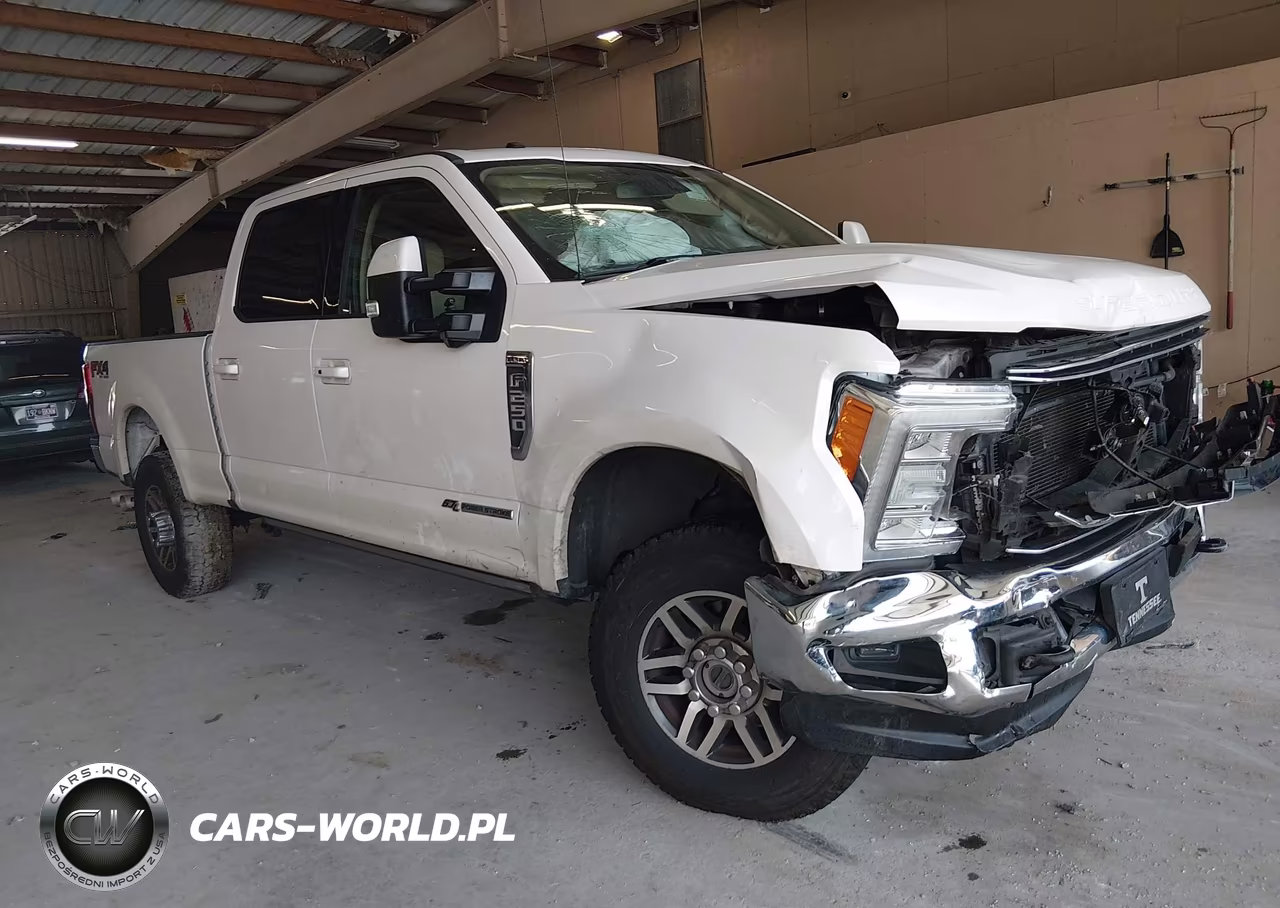 2018 Ford F-250 Lariat – zdjęcie 1 z 17