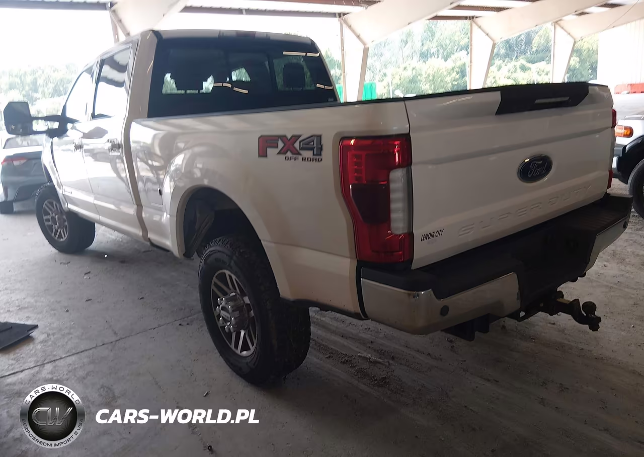 2018 Ford F-250 Lariat VIN:1FT7W2BT6JEB15691 - 3