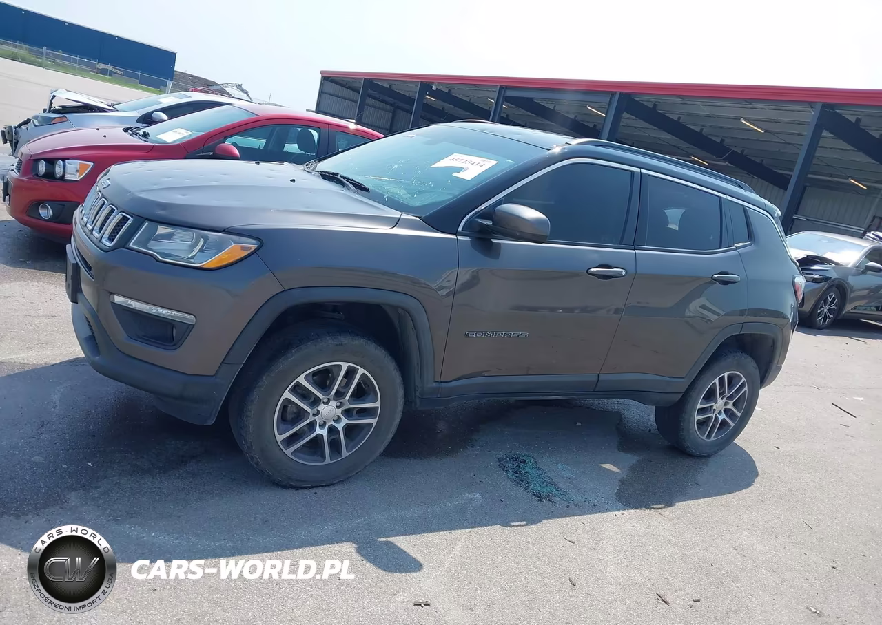 2018 Jeep Compass Latitude 4X4 VIN:3C4NJDBB6JT261436 - 14