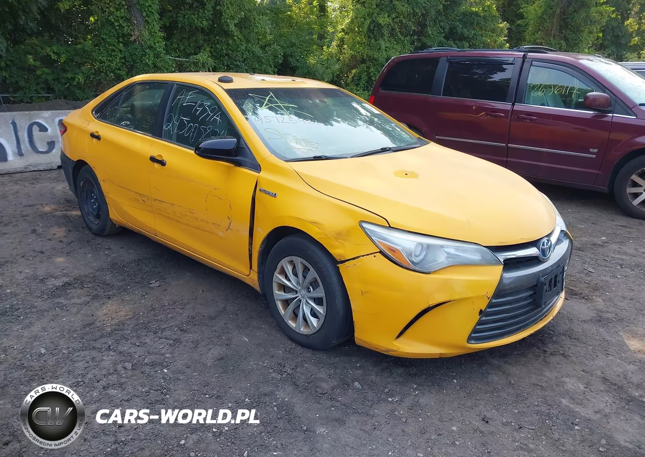 2015 Toyota Camry Hybrid Le