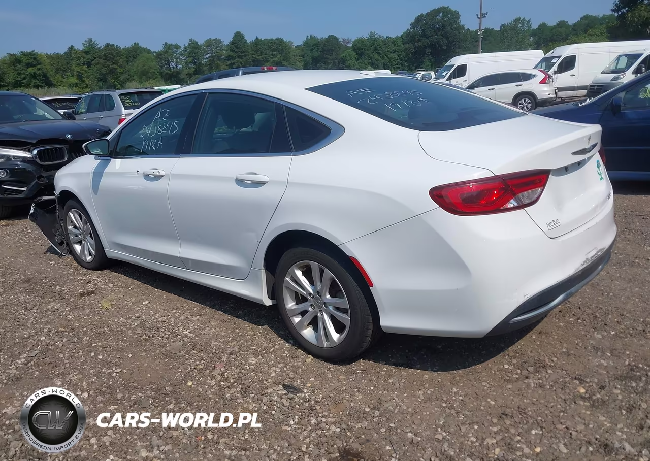 2015 Chrysler 200 Limited VIN:1C3CCCAB0FN675420 - 3