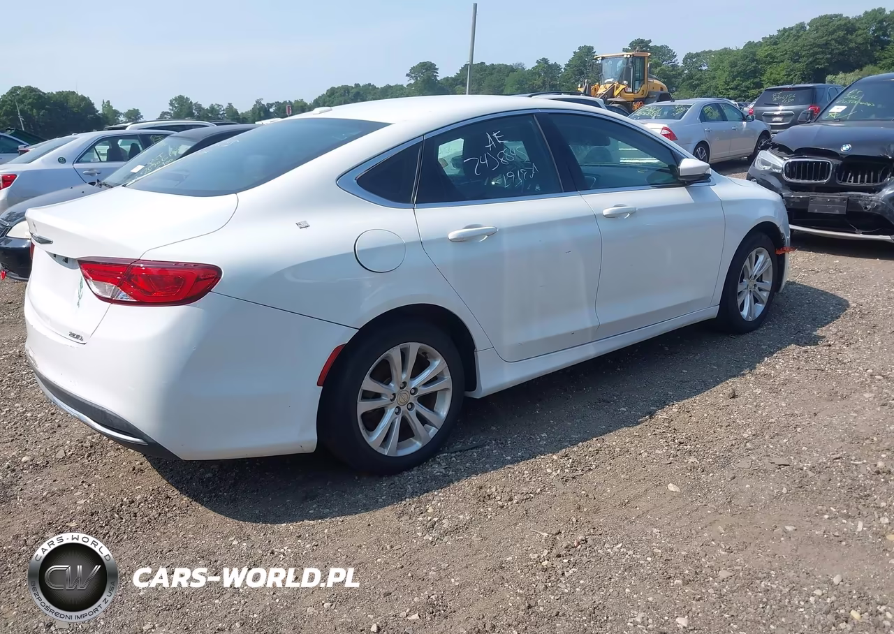 2015 Chrysler 200 Limited VIN:1C3CCCAB0FN675420 - 4