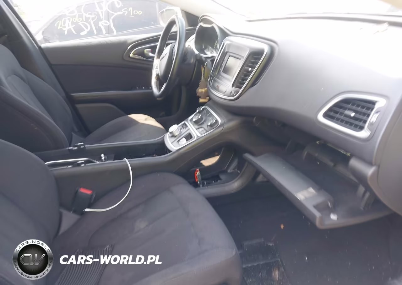 2015 Chrysler 200 Limited VIN:1C3CCCAB0FN675420 - 5