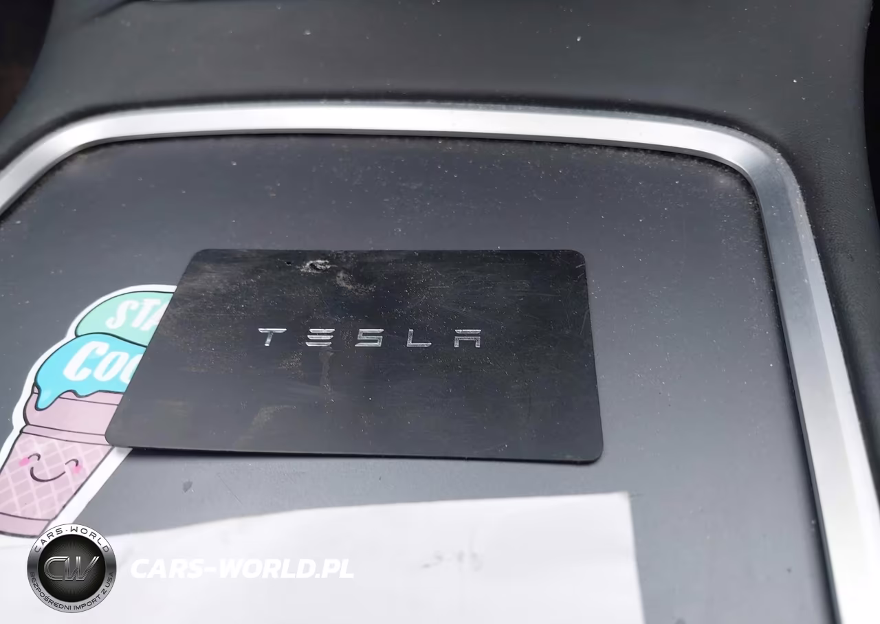 2022 Tesla Model Y Long Range Dual Motor All-Wheel Drive VIN:7SAYGDEE2NF313749 - 11
