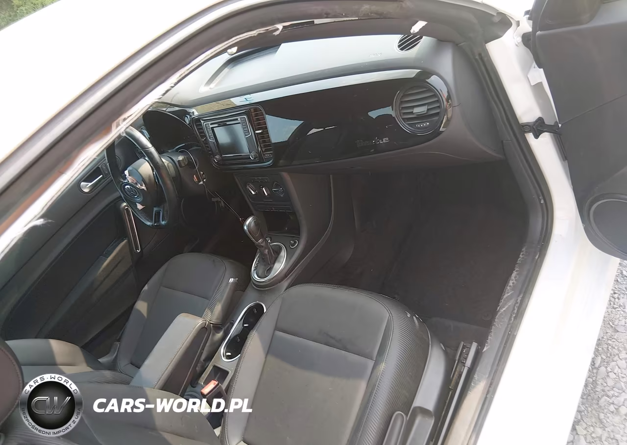 2018 Volkswagen Beetle 2.0T Coast-2.0T S VIN:3VWFD7AT9JM714866 - 5